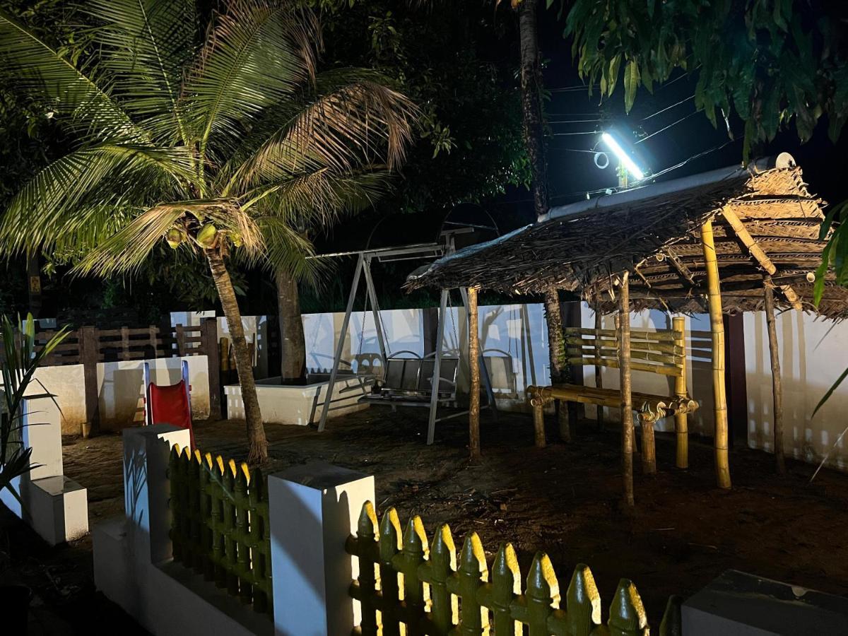 Furnished 2 Bhk Family Apartments Near Triprayar Shree Rama Temple - Beevees Homes Thriprayar Thanniyam Zewnętrze zdjęcie
